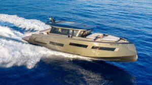 Pardo GT65, la video prova in mare: 35 nodi di pura eleganza, comfort e innovazione