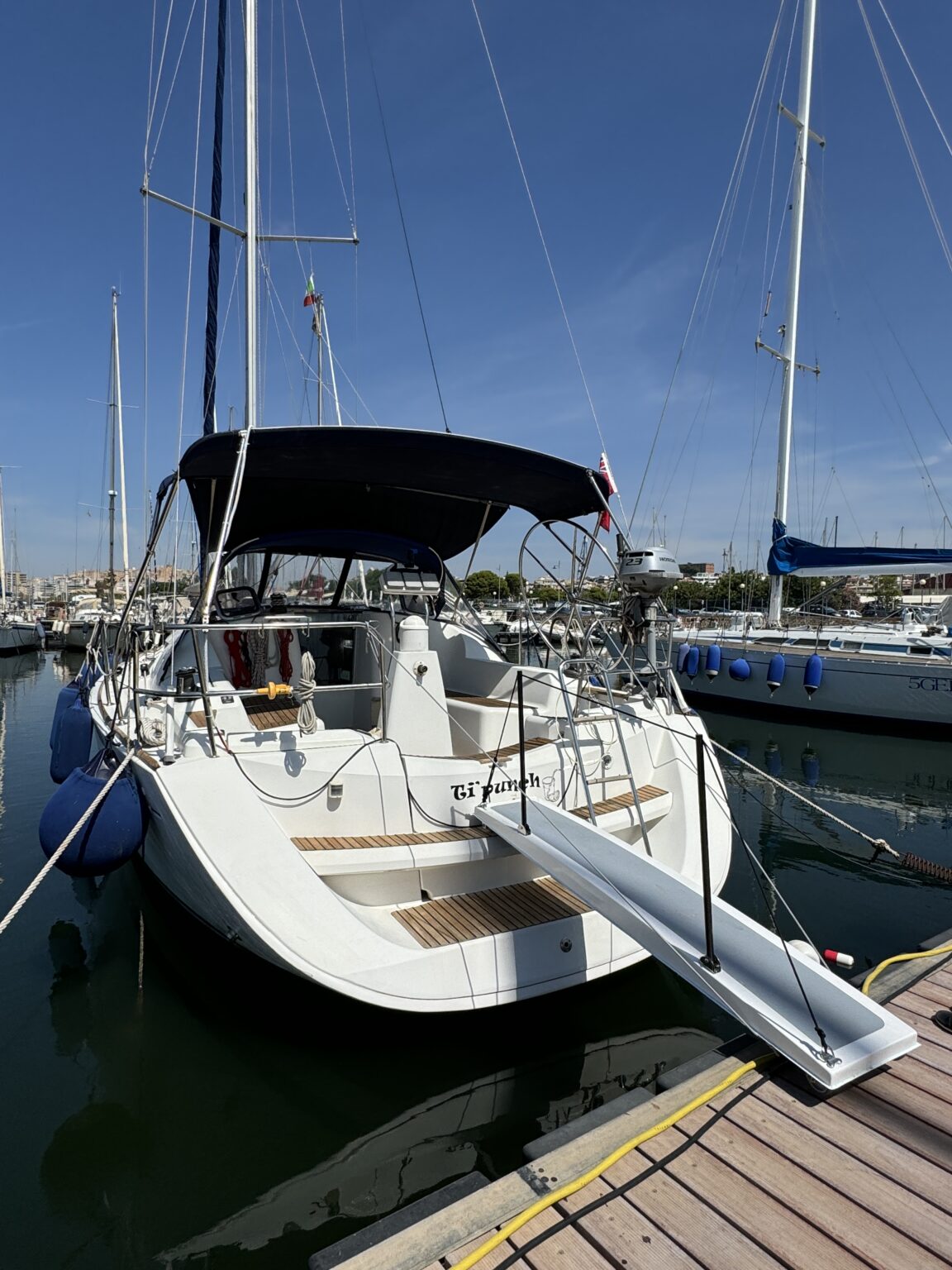 6799d3ef28bb4